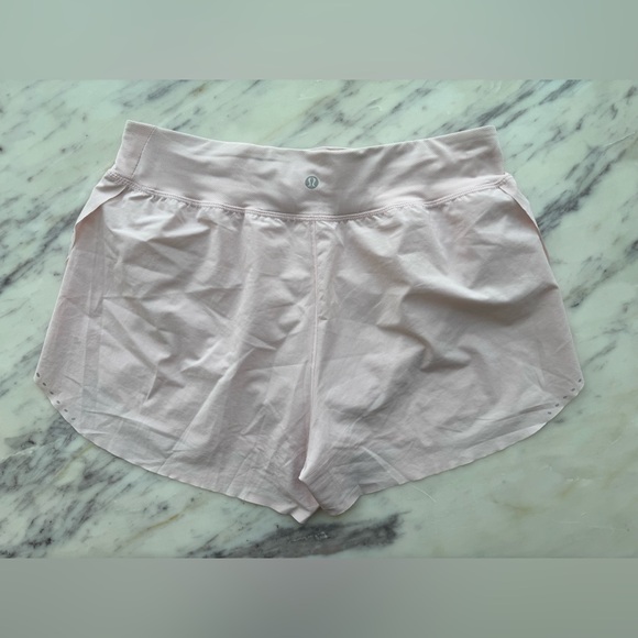 NWOT lululemon high rise find your pace shorts sz 8 in strawberry milkshake - Picture 9 of 13